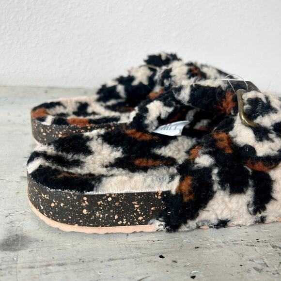 New Secret treasure animal print faux fur sharpa mobwife strappy sandals 7 - Picture 9 of 15